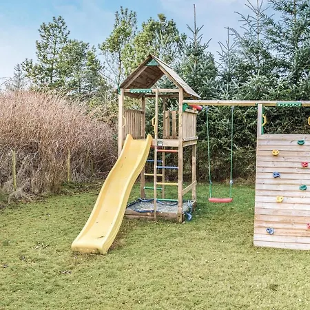 Three-bedroom Holiday In *