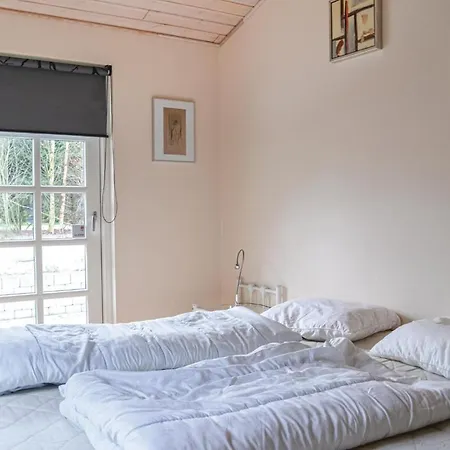 Three-bedroom Holiday In Hals